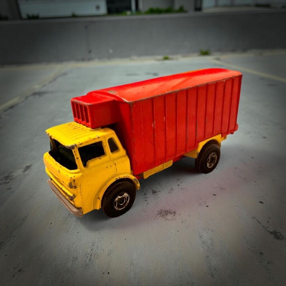 Vintage 1960s Lesney Matchbox Series No 44 GMC Refrigerator Truck Diecast Truck